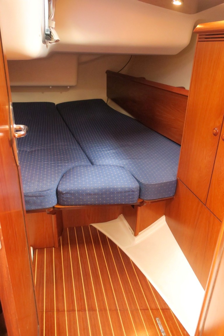 2003 Jeanneau Sun Fast 43