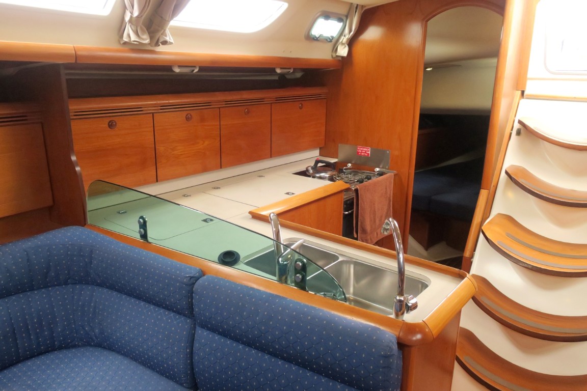 2003 Jeanneau Sun Fast 43