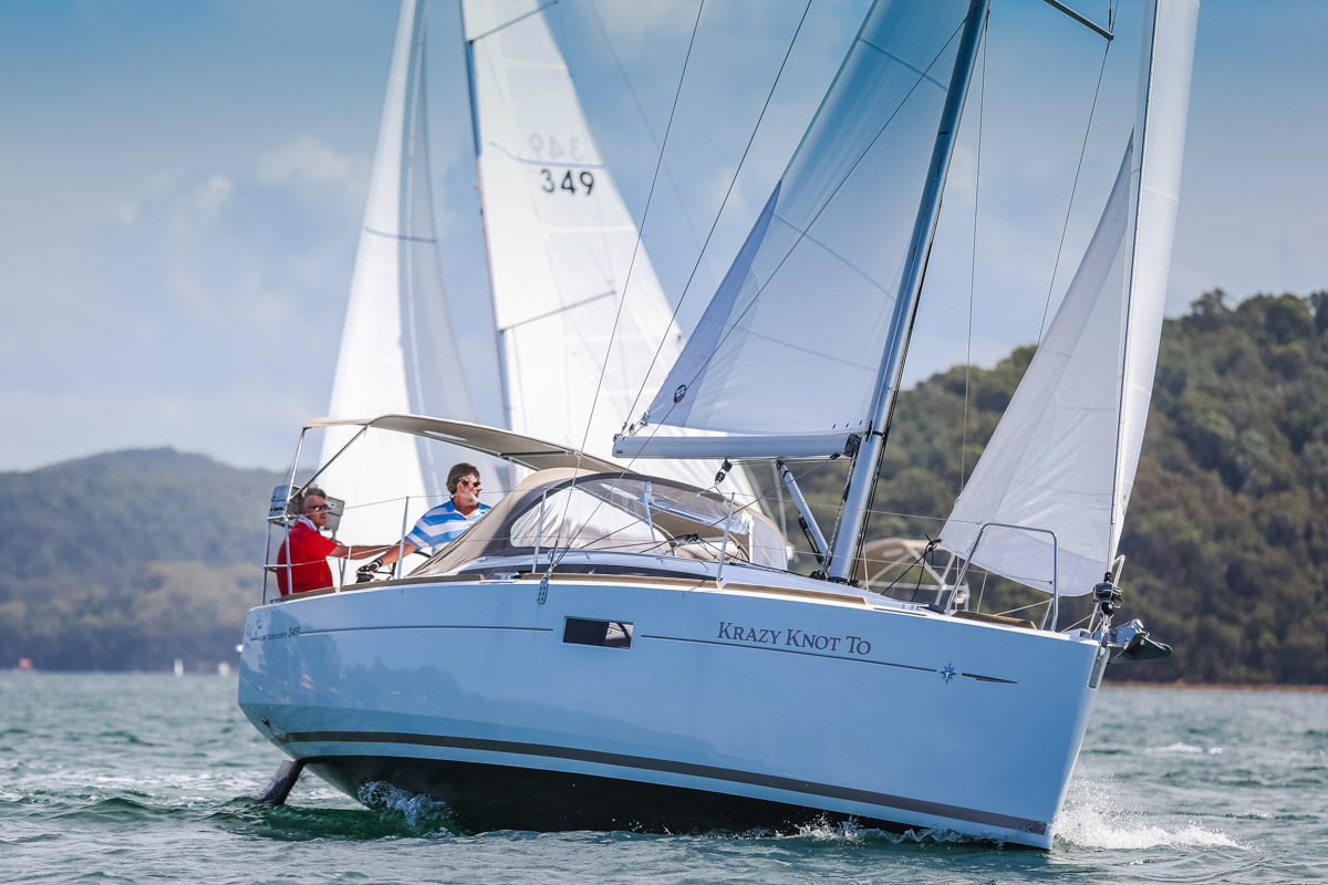 2015 Jeanneau Sun Odyssey 349