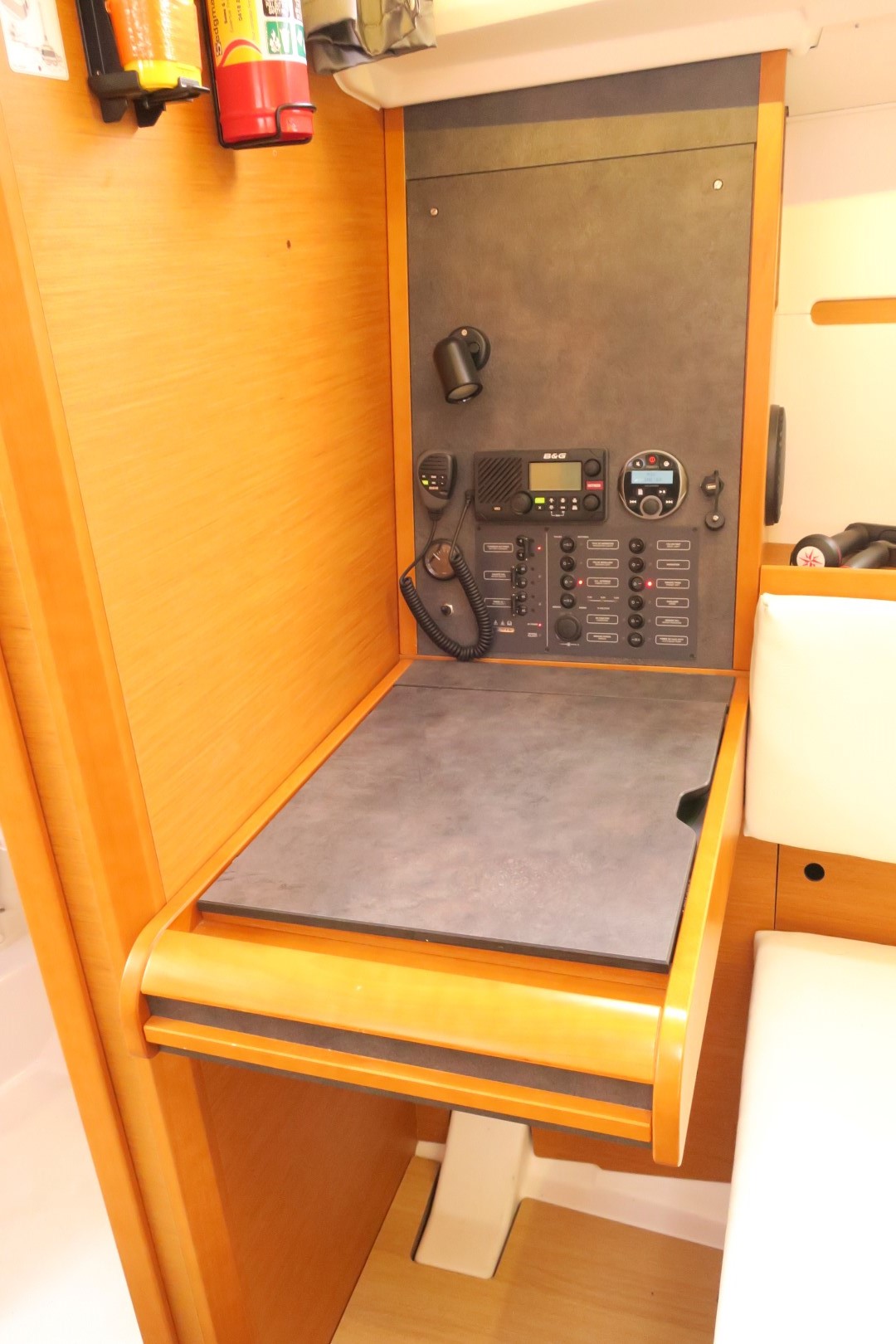 2015 Jeanneau Sun Odyssey 349