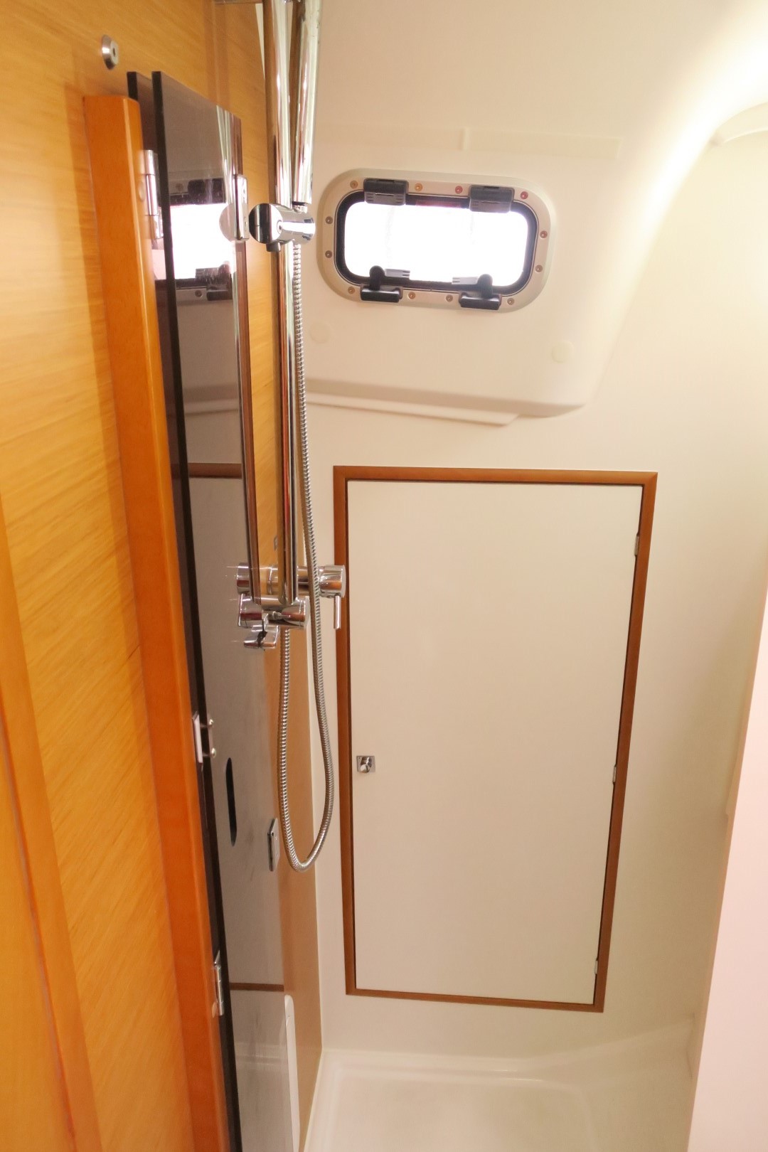 2015 Jeanneau Sun Odyssey 349