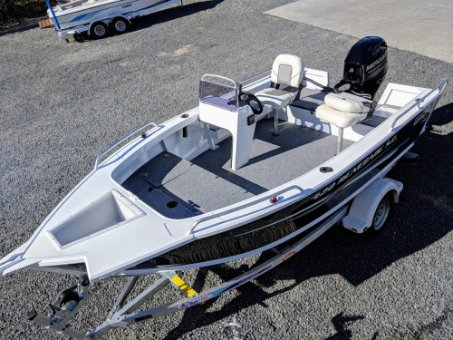 Sealine C330
