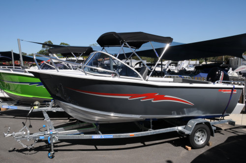 Aquamaster 4.55m Deluxe Runabout Aquamaster 4.55m Deluxe Runabout