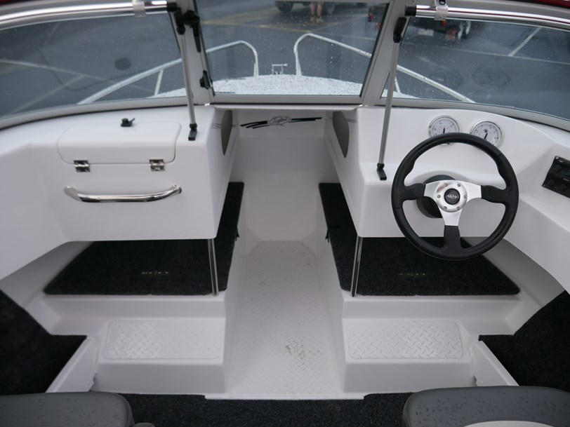 REVIVAL 525 RUNABOUT REVIVAL 525 RUNABOUT