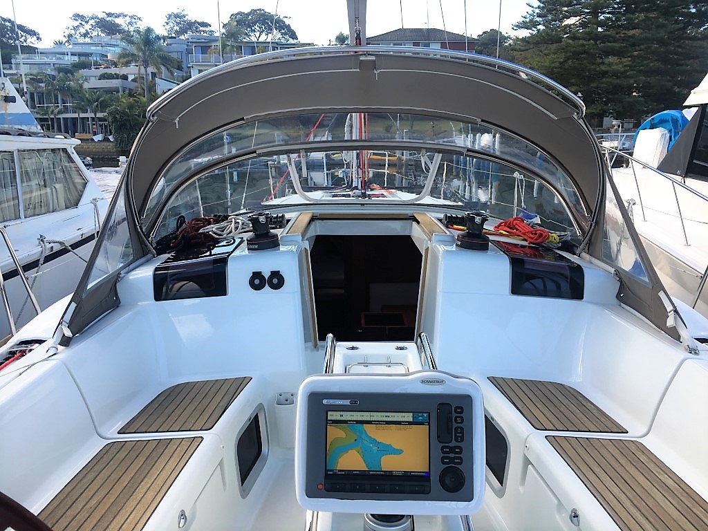 2011 Jeanneau Sun Odyssey 409 - Furling Main