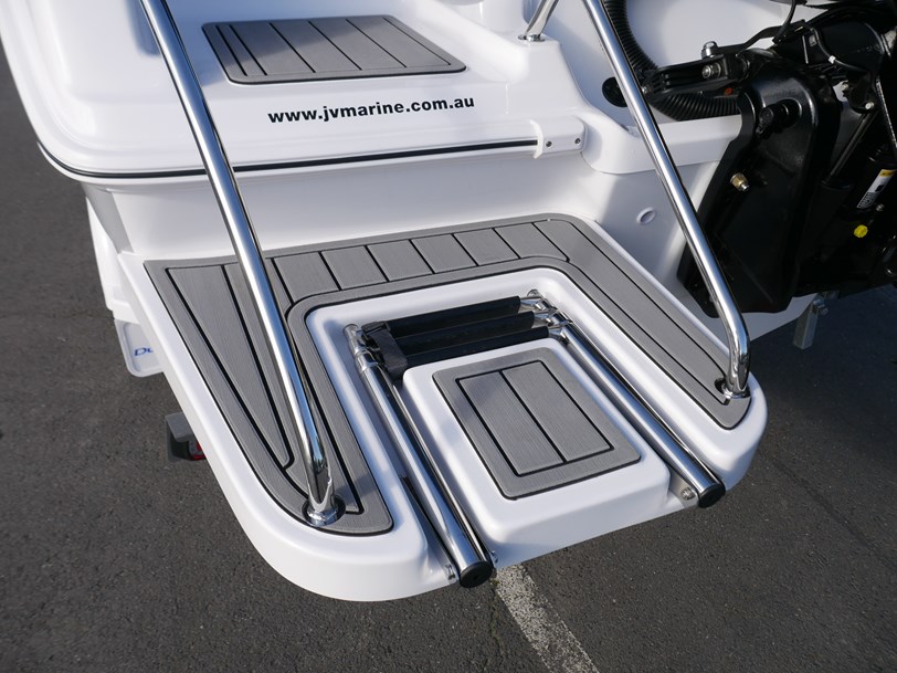 Revival 640 Weekender - Cruiser Revival 640 Weekender - Cruiser