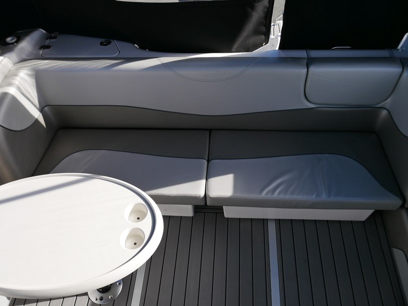 Revival 640 Weekender - Cruiser Revival 640 Weekender - Cruiser