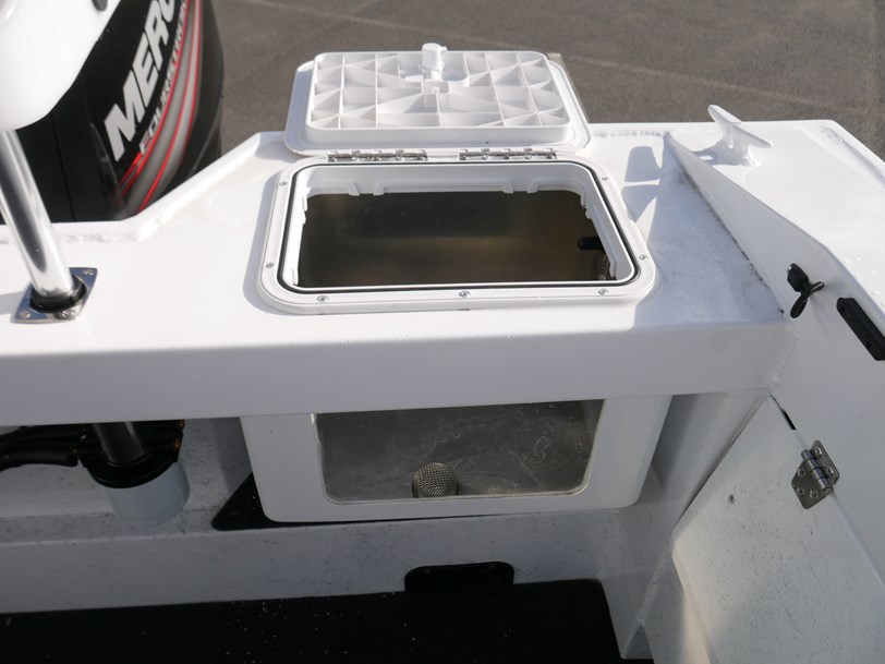 Quintrex 550 Frontier - Side Console Quintrex 550 Frontier - Side Console