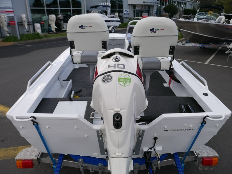 Quintrex 400 Hornet Trophy Quintrex 400 Hornet Trophy