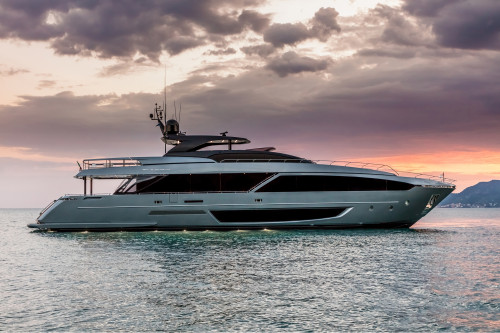 Riva 110' Dolcevita Riva 110' Dolcevita