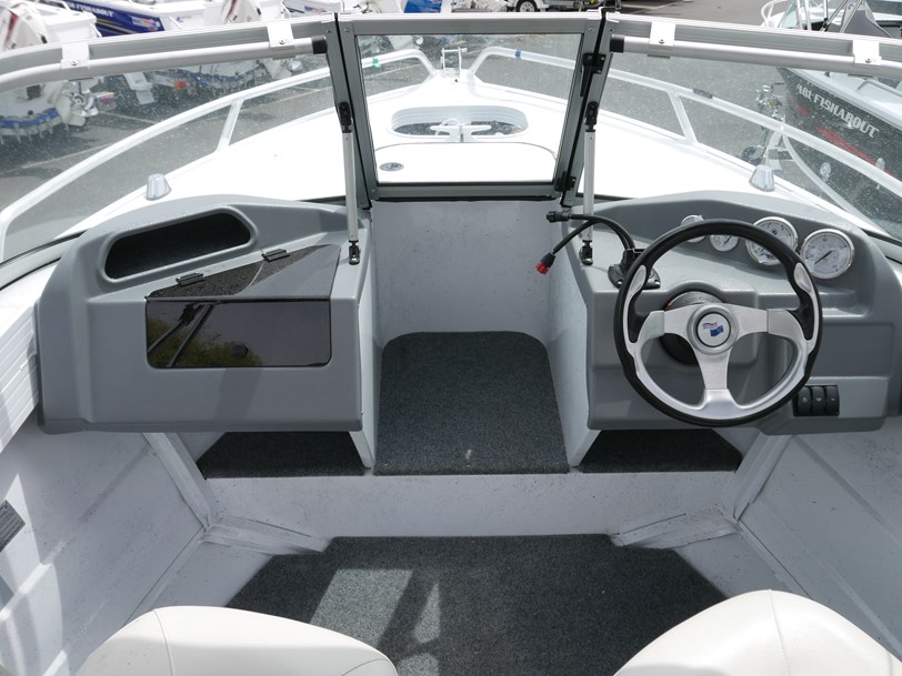 Quintrex 490 Fishabout - Runabout Quintrex 490 Fishabout - Runabout
