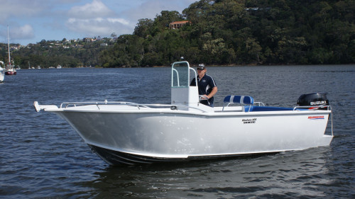 Aquamaster 6.0m Deluxe Centre Console Aquamaster 6.0m Deluxe Centre Console