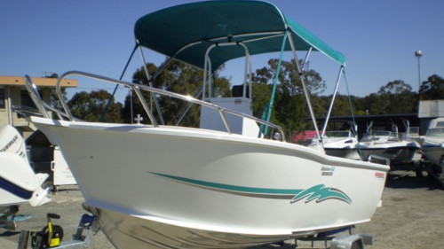 Aquamaster 4.55m Deluxe Centre Console Aquamaster 4.55m Deluxe Centre Console