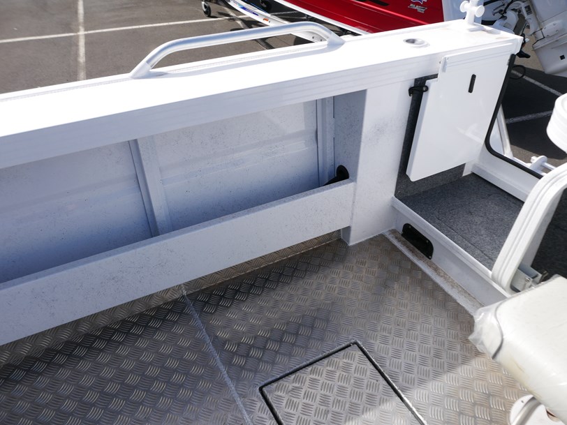 Quintrex 650 Trident - Soft Top Quintrex 650 Trident - Soft Top
