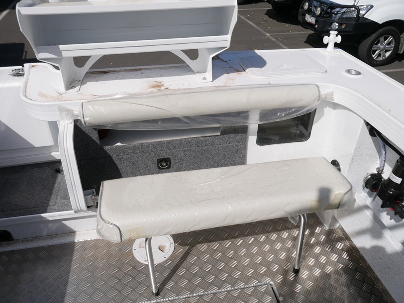 Quintrex 650 Trident - Soft Top Quintrex 650 Trident - Soft Top