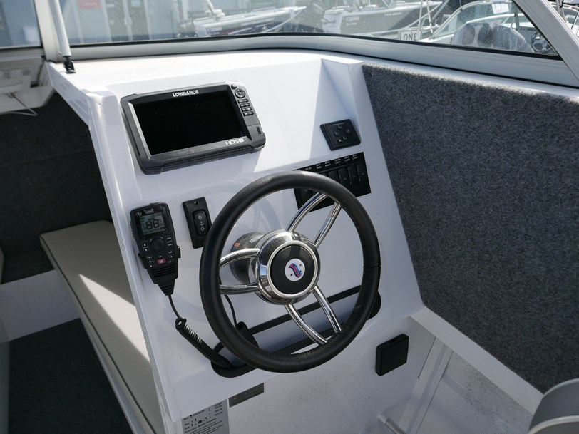 Quintrex 650 Trident - Soft Top Quintrex 650 Trident - Soft Top