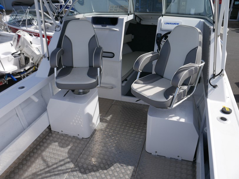 Quintrex 650 Trident - Soft Top Quintrex 650 Trident - Soft Top