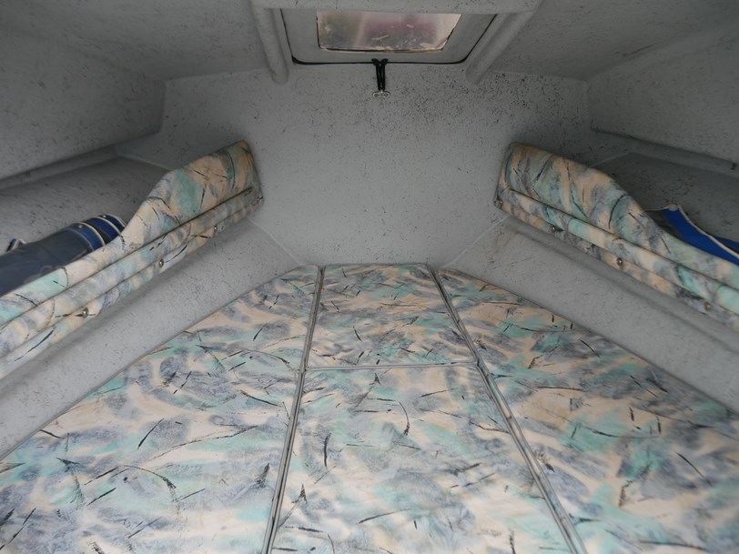 Streaker 5.45 Blue Water - Cabin Boat Streaker 5.45 Blue Water - Cabin Boat