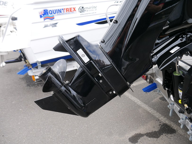 Quintrex 420 Renegade SC - Side Console Quintrex 420 Renegade SC - Side Console