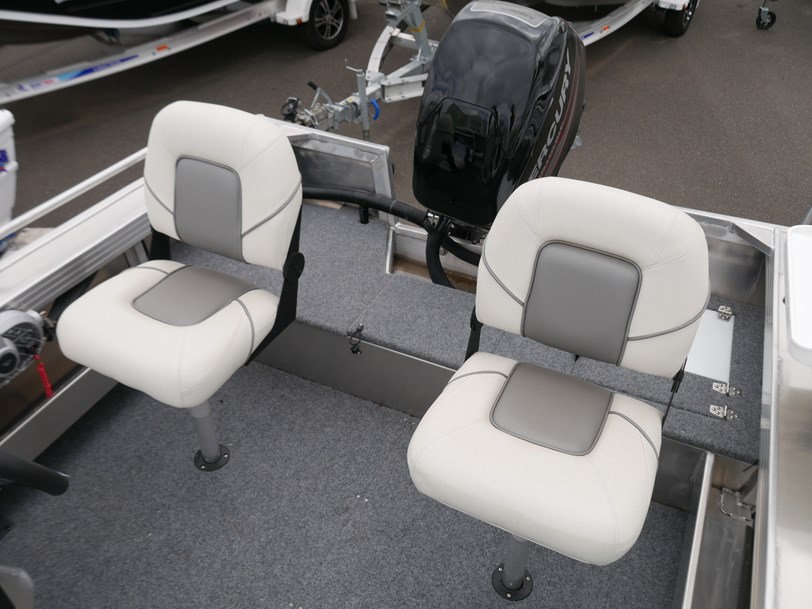 Quintrex 420 Renegade SC - Side Console Quintrex 420 Renegade SC - Side Console