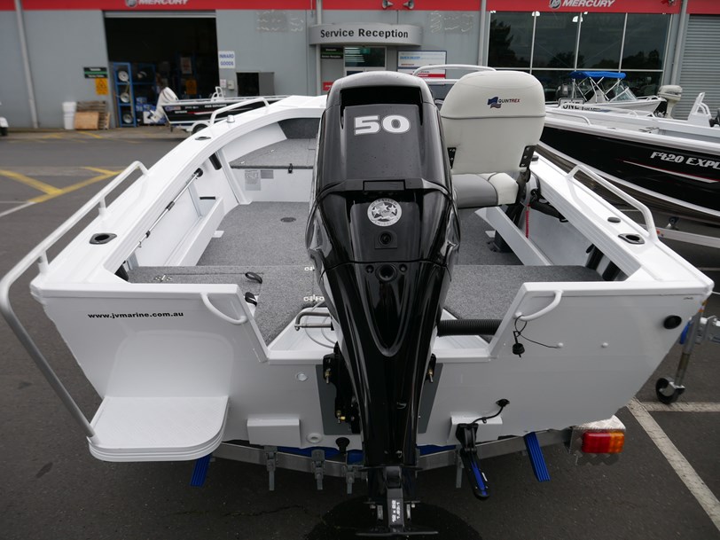 Quintrex 420 Renegade SC - Side Console Quintrex 420 Renegade SC - Side Console