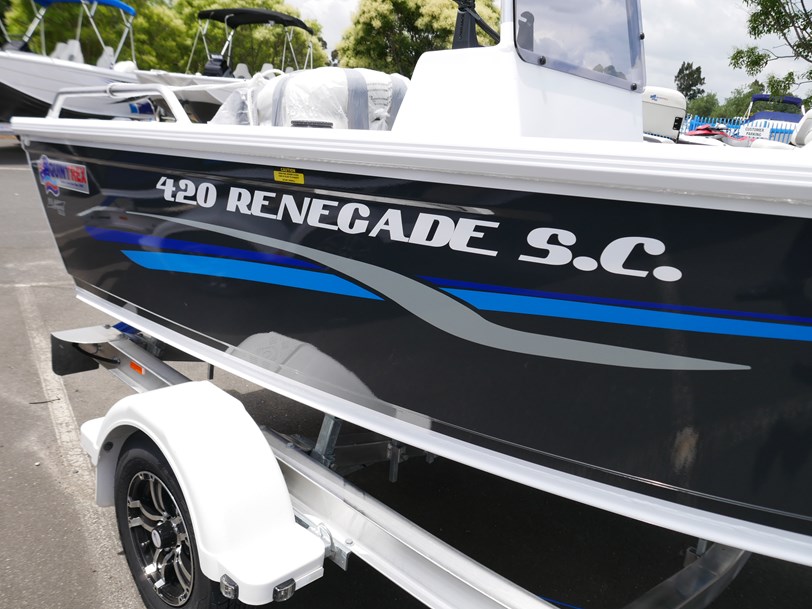 Quintrex 420 Renegade SC - Side Console Quintrex 420 Renegade SC - Side Console