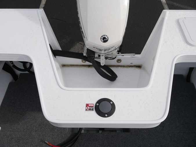 Quintrex 460 Renegade SC - Side Console Quintrex 460 Renegade SC - Side Console