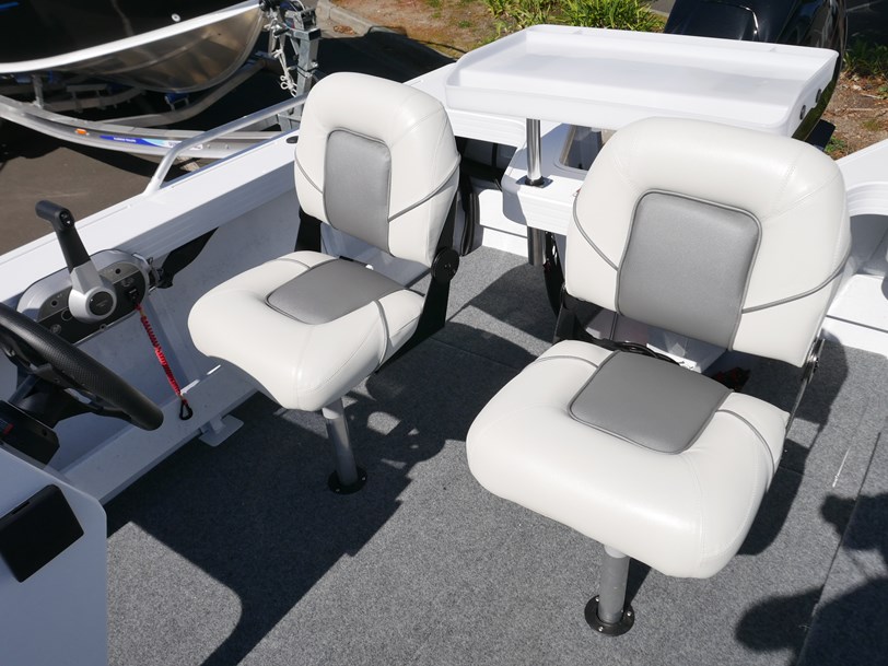 Quintrex 460 Renegade SC - Side Console Quintrex 460 Renegade SC - Side Console