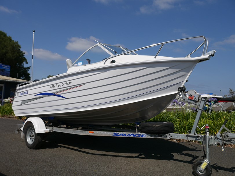 Savage 455 Bay Cruiser Savage 455 Bay Cruiser