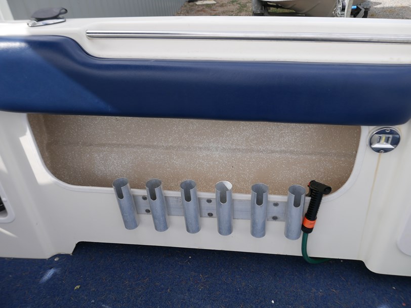 Haines 585 Seeker - Cabin Boat Haines 585 Seeker - Cabin Boat
