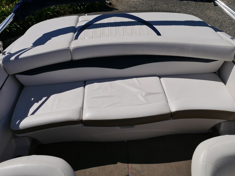 Four Winns H200 Bow Rider Four Winns H200 Bow Rider