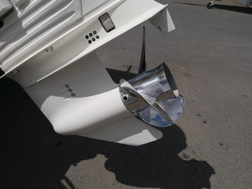 Quintrex 430 Fishabout - Runabout Quintrex 430 Fishabout - Runabout