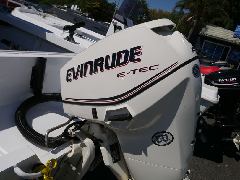Quintrex 430 Escape - Runabout Quintrex 430 Escape - Runabout