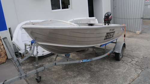 Quintrex 375 Dart Quintrex 375 Dart