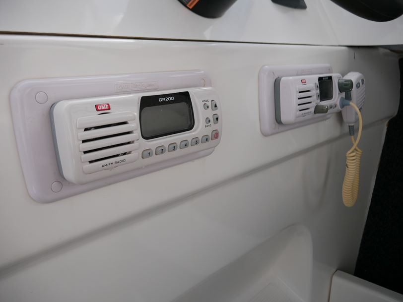 Revival 640 Fisherman - Cabin Boat Revival 640 Fisherman - Cabin Boat