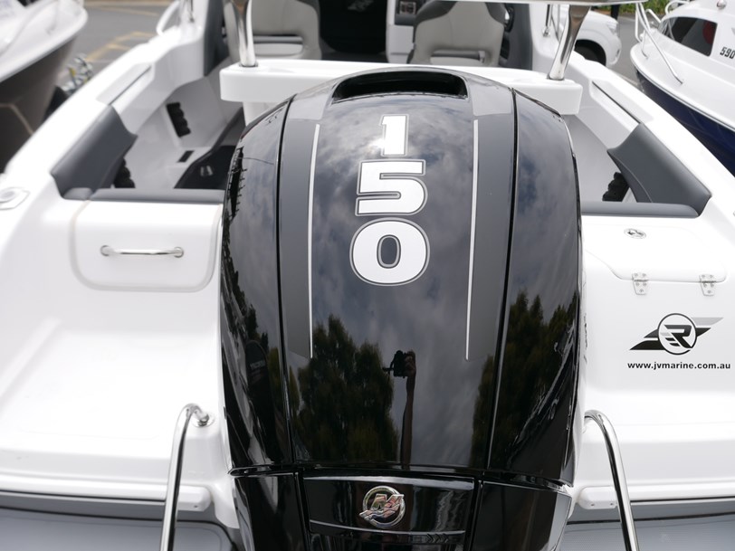 Revival 640 Sportz - Offshore Cabin Boat - April Super Special Revival 640 Sportz - Offshore Cabin Boat - April Super Special