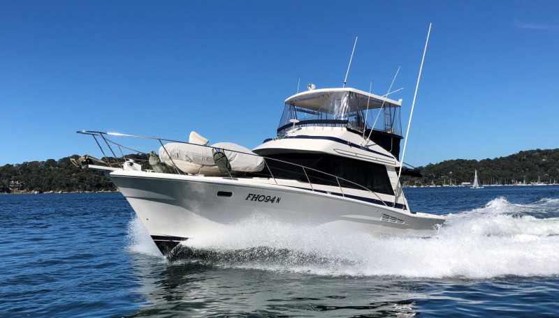 Riviera 35 Flybridge Riviera 35 Flybridge