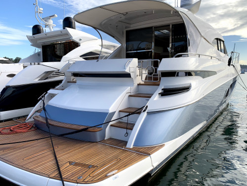 2016 Riviera 6000 2016 Riviera 6000