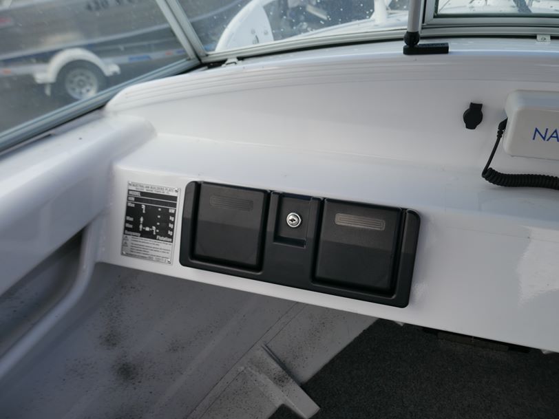 Savage 435 Bay Cruiser - Runabout Savage 435 Bay Cruiser - Runabout