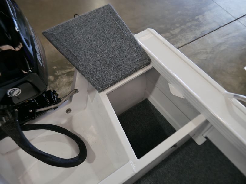 Quintrex 420 Explore Trophy - Side Console Quintrex 420 Explore Trophy - Side Console