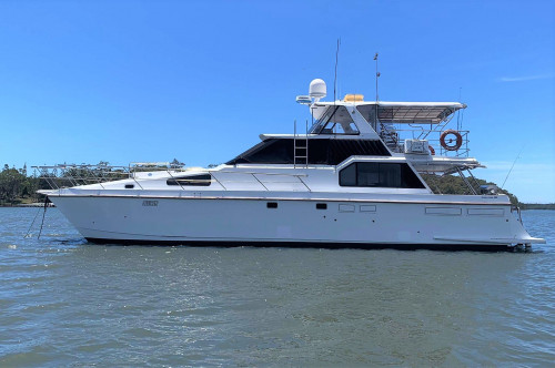 Ocean Trek 528 Flybridge cruising catamaran Ocean Trek 528 Flybridge cruising catamaran