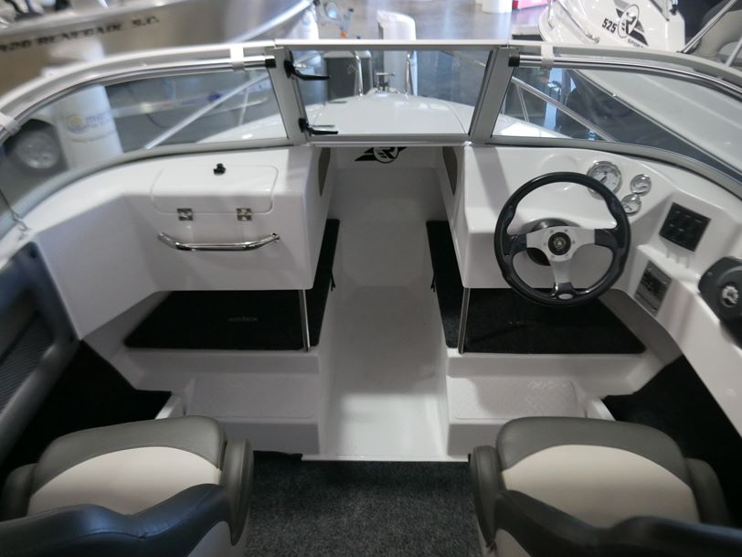 Revival R520 Sportz - Runabout Revival R520 Sportz - Runabout