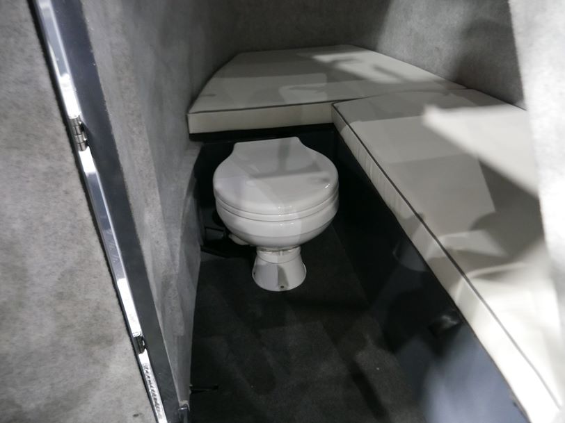 YELLOWFIN 7000 CENTRE CABIN - NEW 2019 RELEASE YELLOWFIN 7000 CENTRE CABIN - NEW 2019 RELEASE
