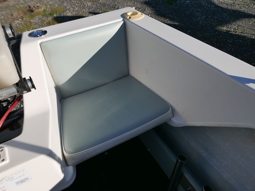 Kingfisher 465 Getaway - Runabout Kingfisher 465 Getaway - Runabout