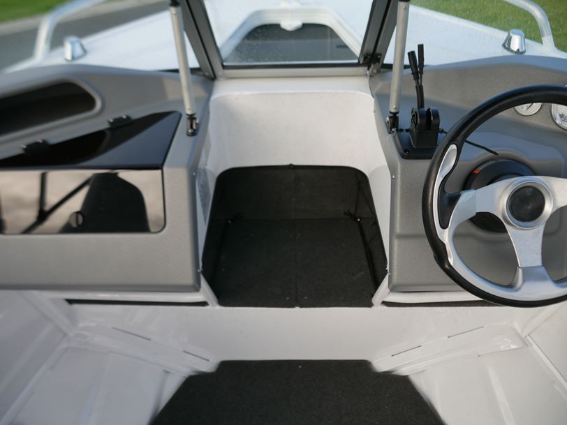 Quintrex 430 Fishabout Pro - Runabout Quintrex 430 Fishabout Pro - Runabout