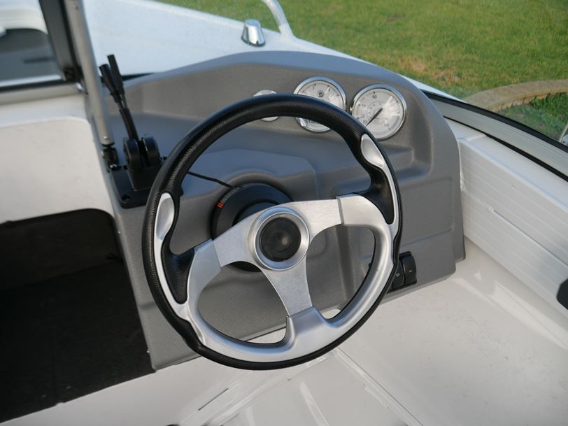 Quintrex 430 Fishabout Pro - Runabout Quintrex 430 Fishabout Pro - Runabout