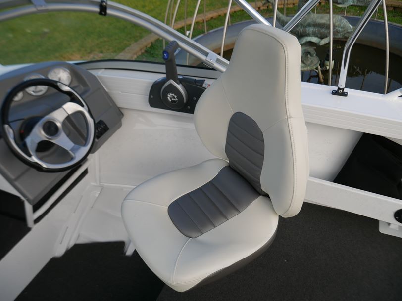 Quintrex 430 Fishabout Pro - Runabout Quintrex 430 Fishabout Pro - Runabout