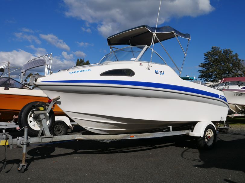 Freedom 475 Escape - Cuddy Cabin Freedom 475 Escape - Cuddy Cabin