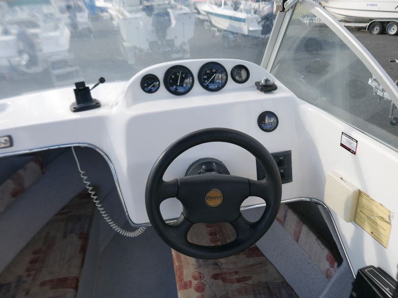 Freedom 475 Escape - Cuddy Cabin Freedom 475 Escape - Cuddy Cabin