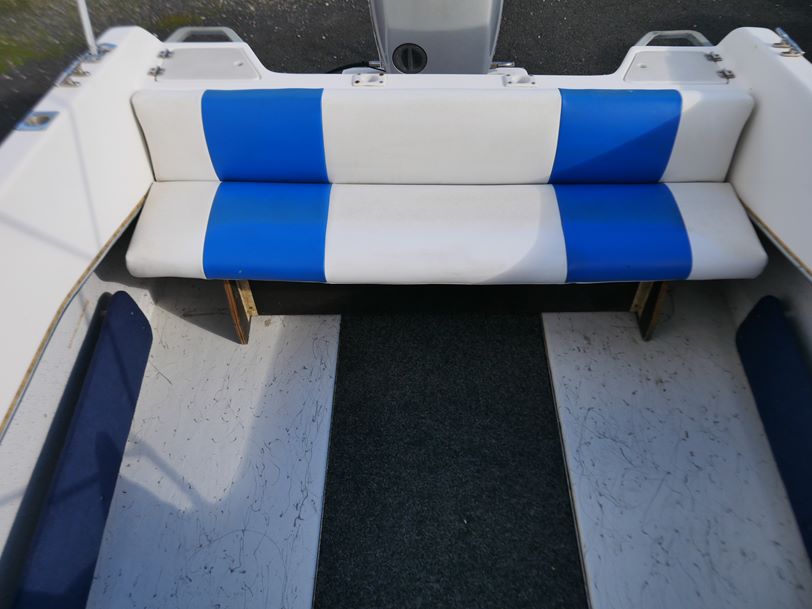 Freedom 475 Escape - Cuddy Cabin Freedom 475 Escape - Cuddy Cabin